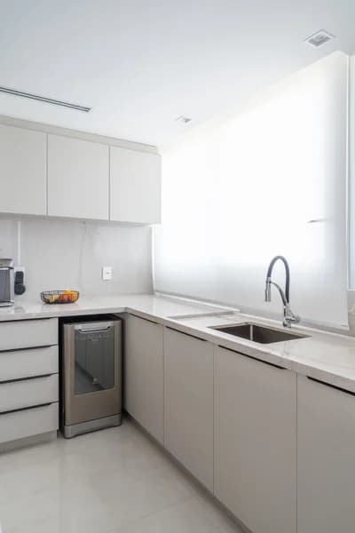 Abu Dhabi 1302 - Imagem 3